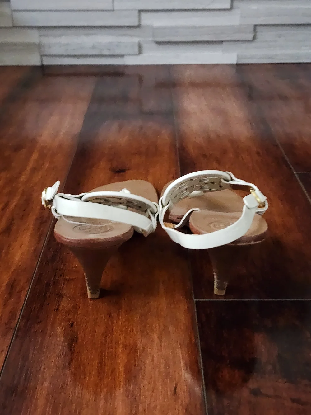 Tory Burch White Leather Double T Logo Wedge Sandals Size 8.5